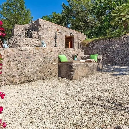 Holiday home Wellnatura Mit Sauna, Kamine, Badewanne *
